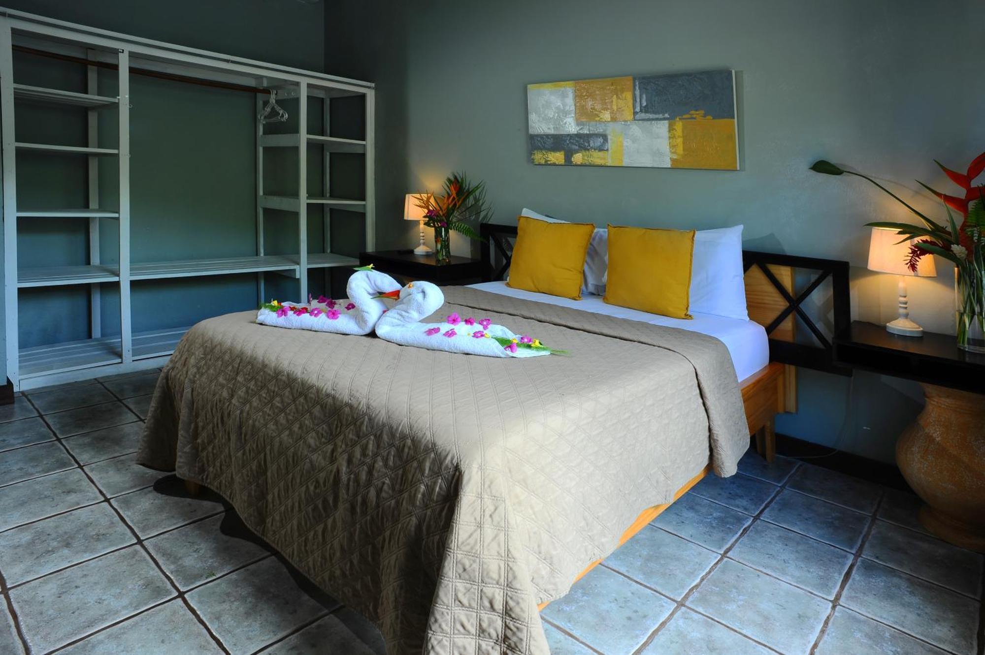 Private Fully Furnished Home At Wide Mouth Frog Hostel كيبوس المظهر الخارجي الصورة